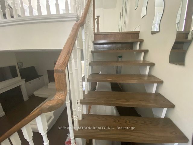 355 Blake St, #4