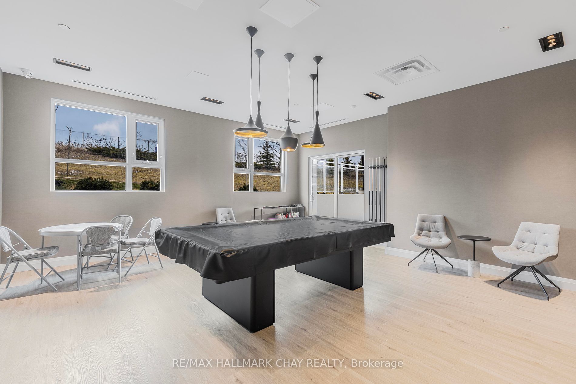58 Lakeside Terrace, #1018