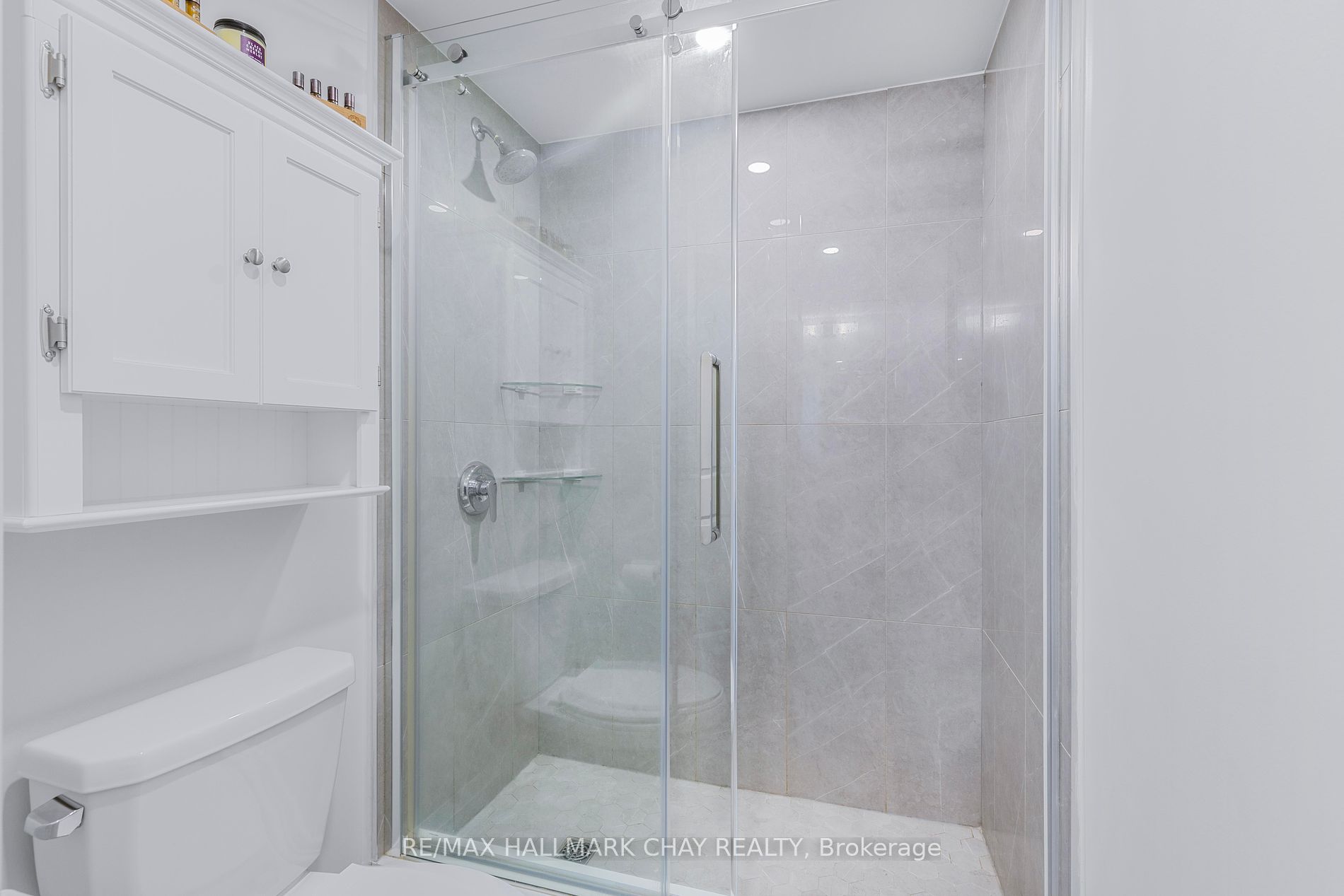 58 Lakeside Terrace, #1018