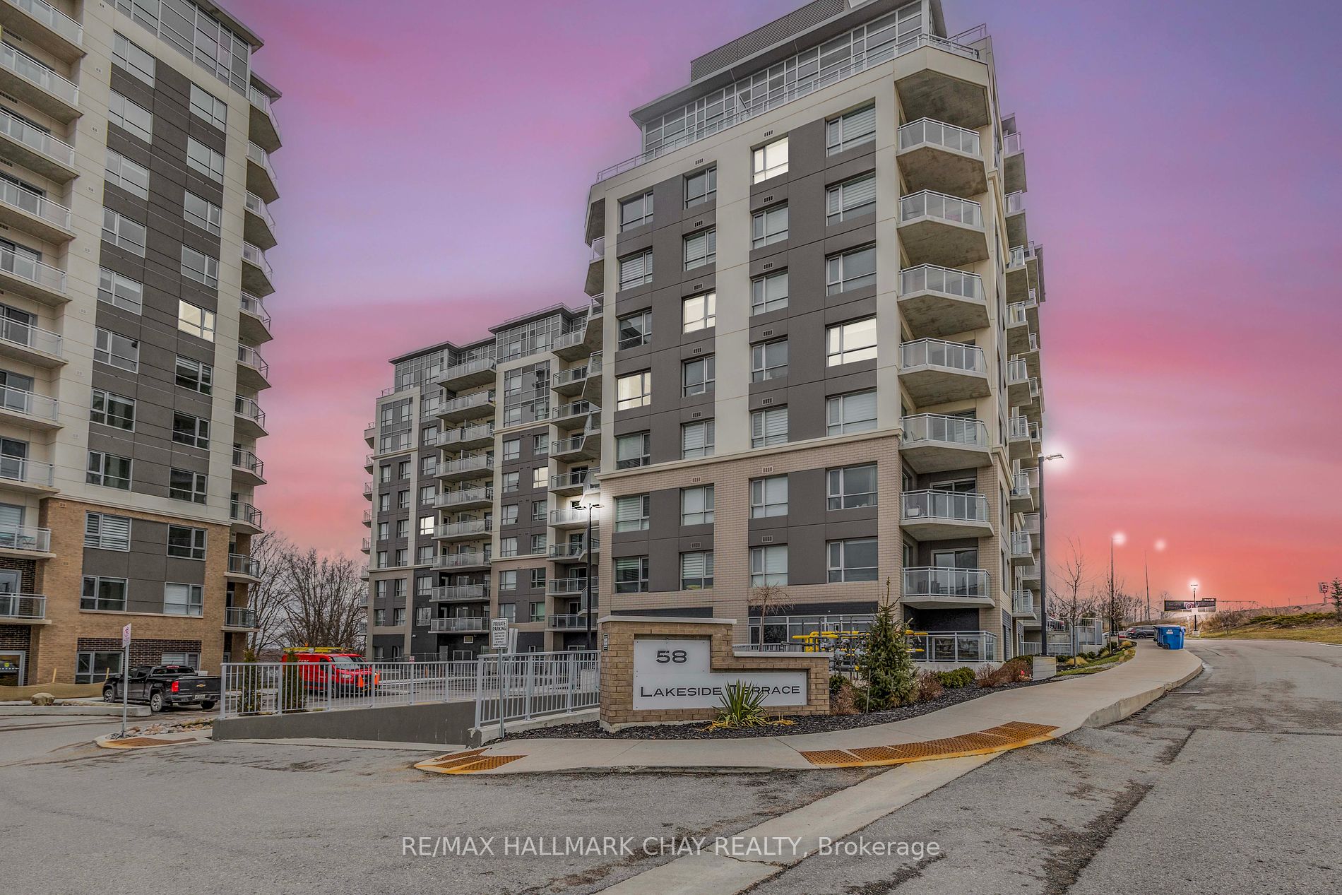 58 Lakeside Terrace, #1018