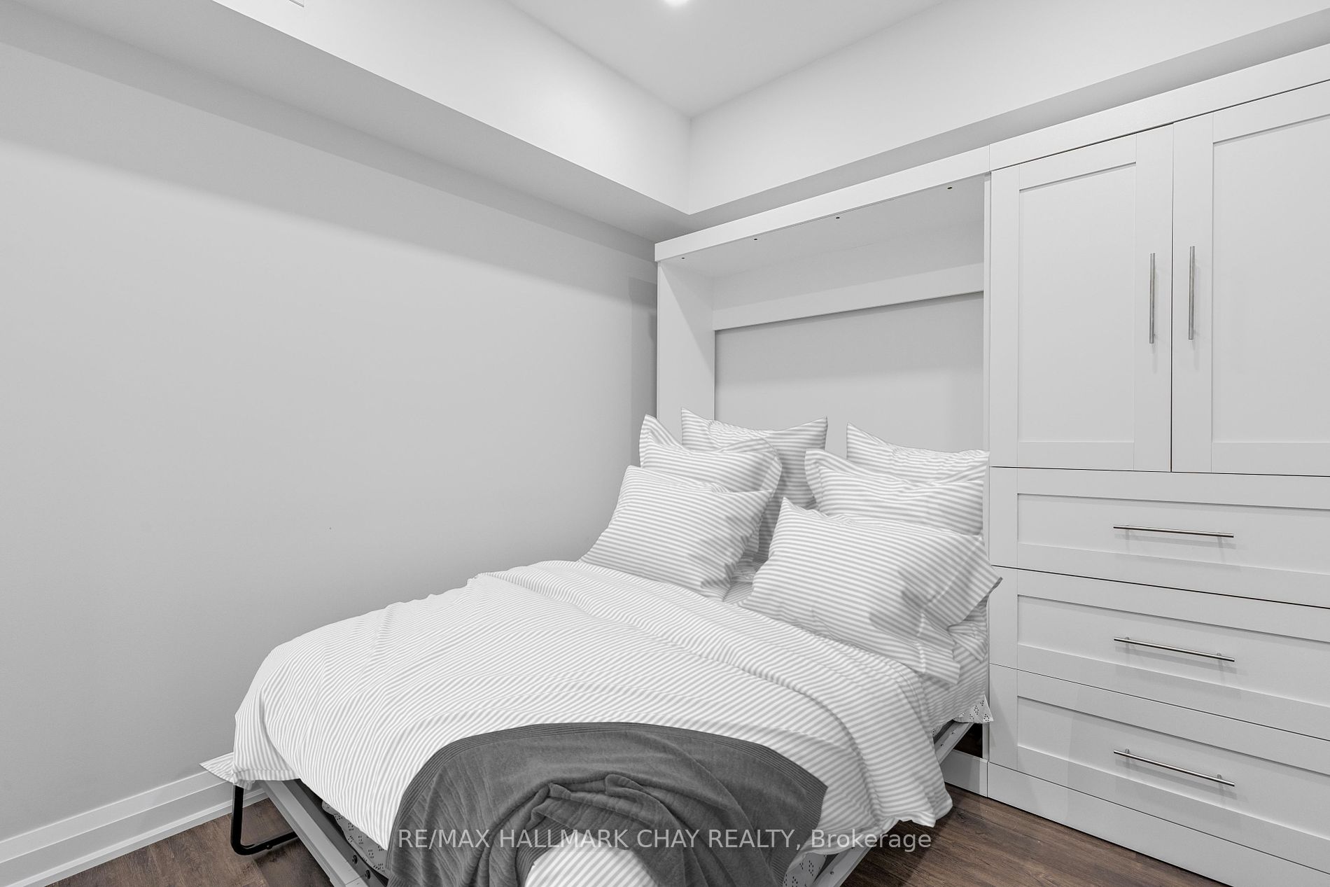 58 Lakeside Terrace, #1018