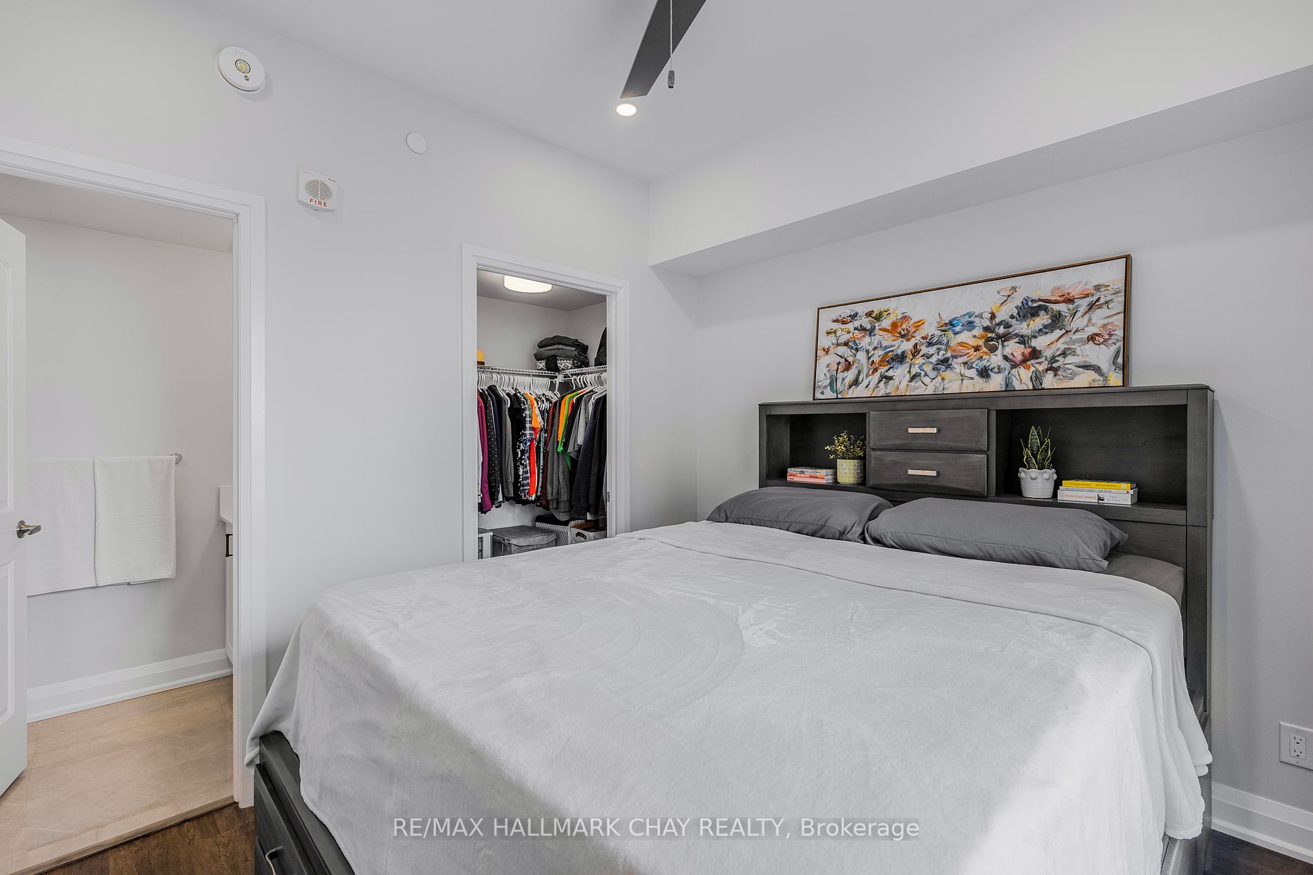 58 Lakeside Terrace, #1018