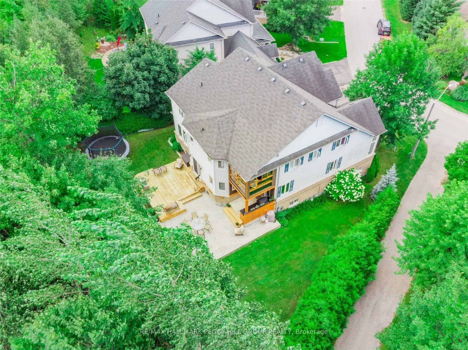 44 Tanglewood Crescent