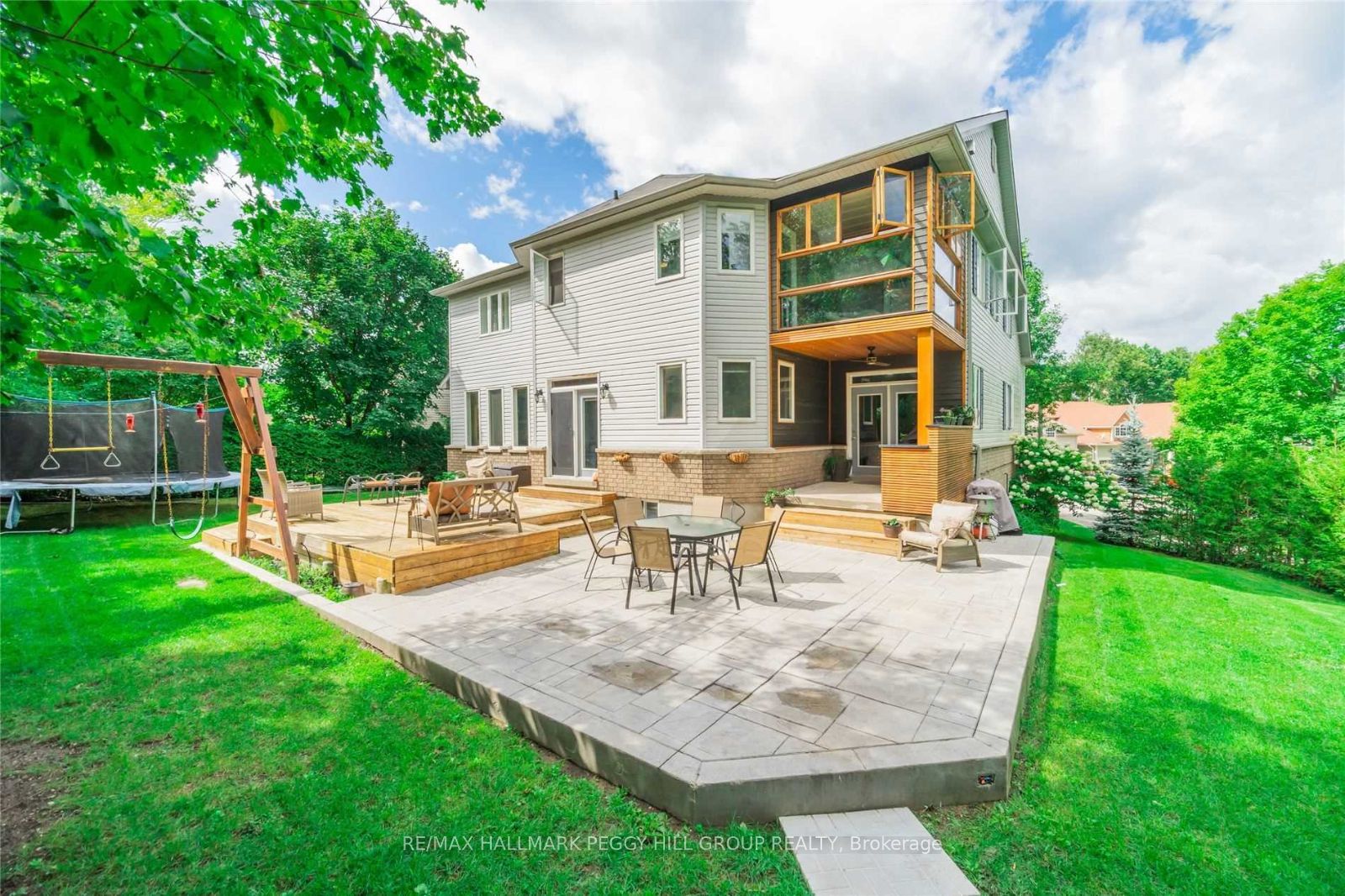 44 Tanglewood Crescent