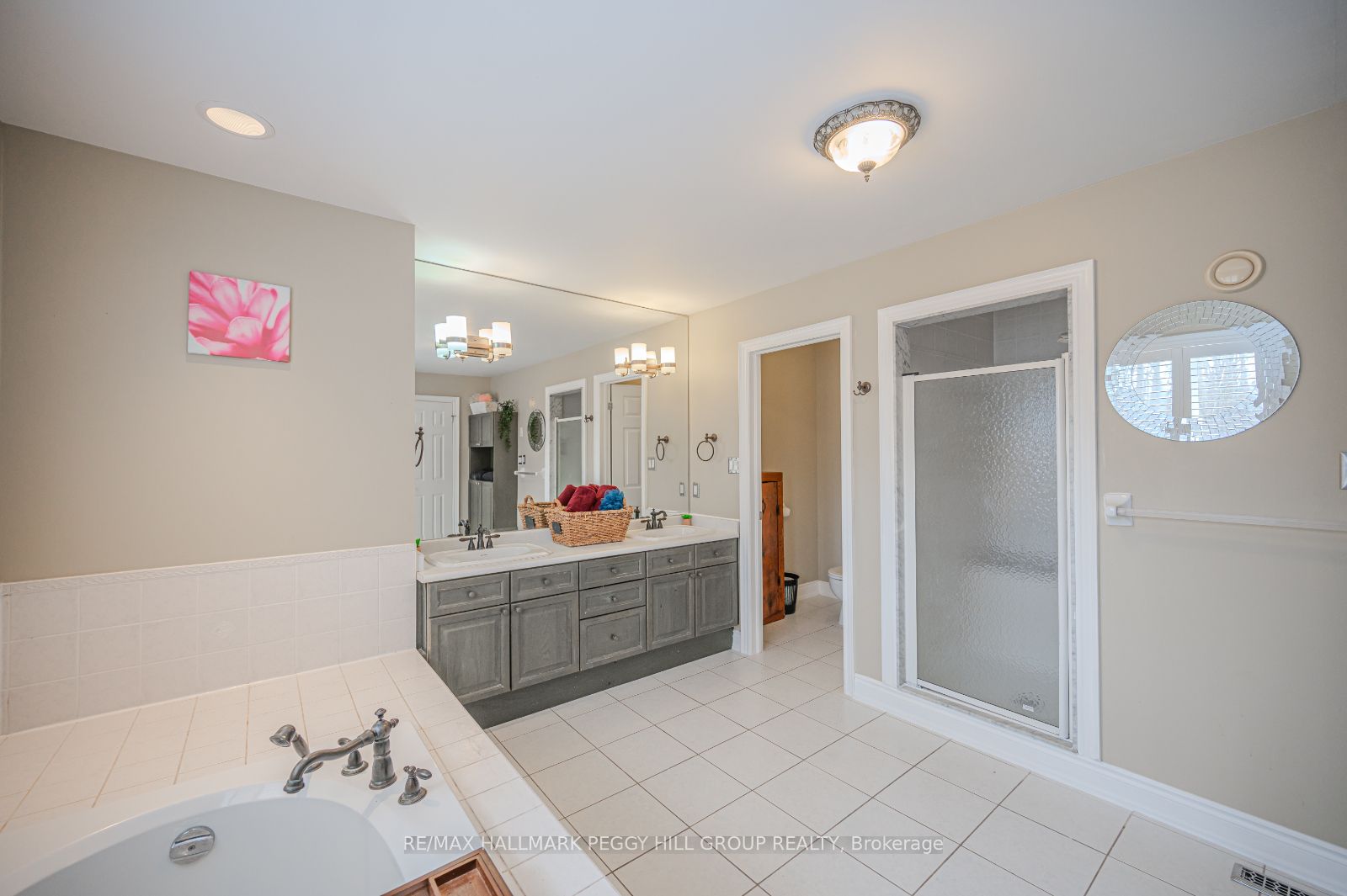 44 Tanglewood Crescent