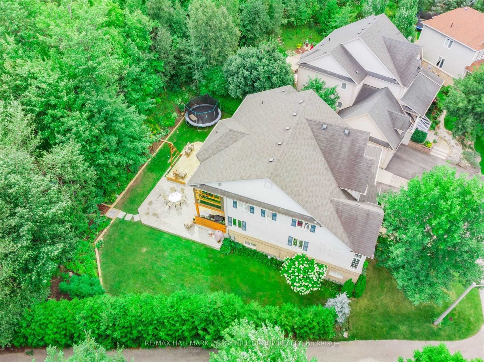 44 Tanglewood Crescent