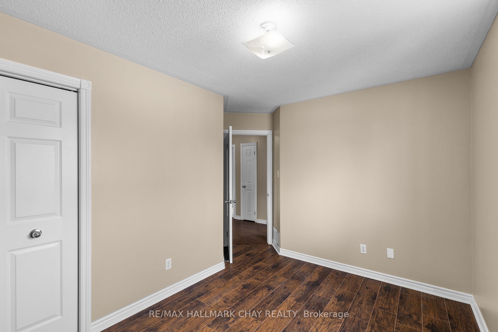 28 Ritchie Cres