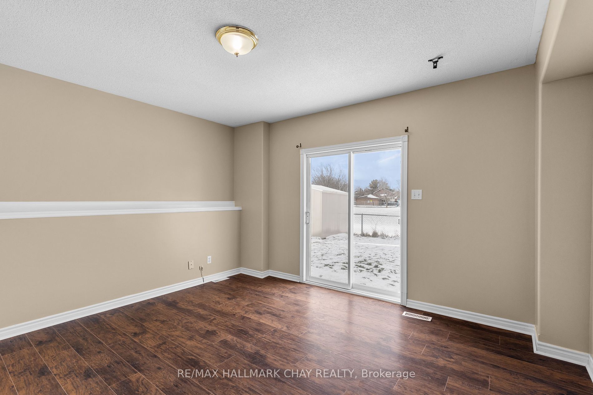 28 Ritchie Cres