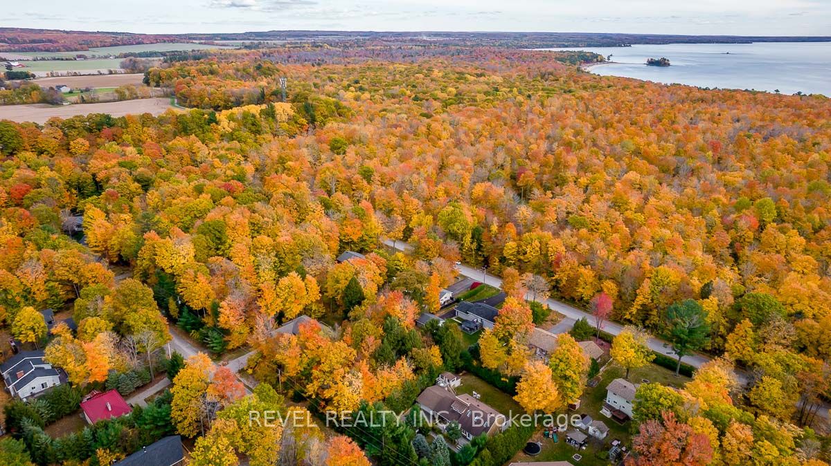 676 Concession 15 Road W
