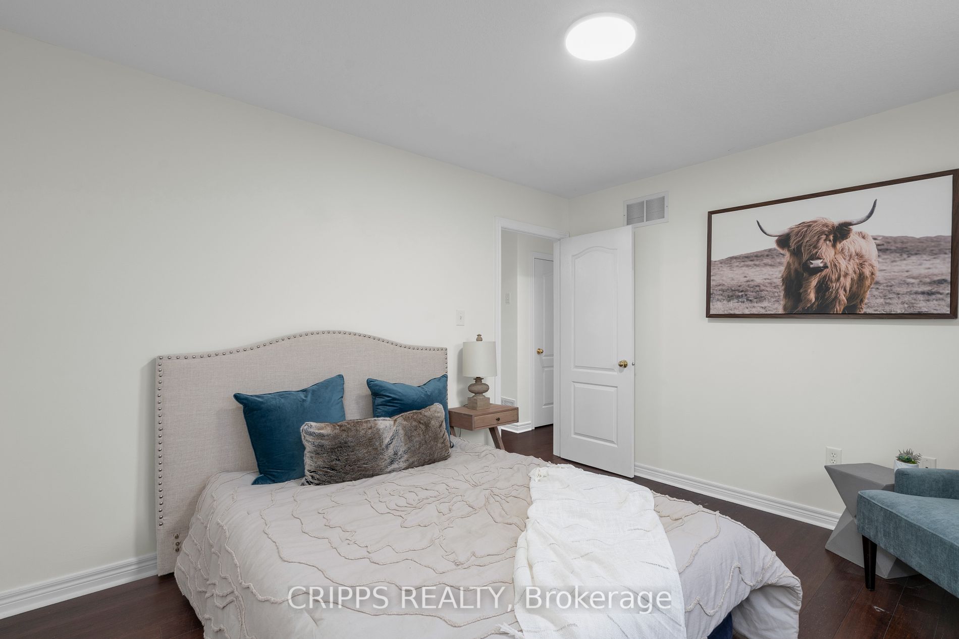 369 Georgian Dr