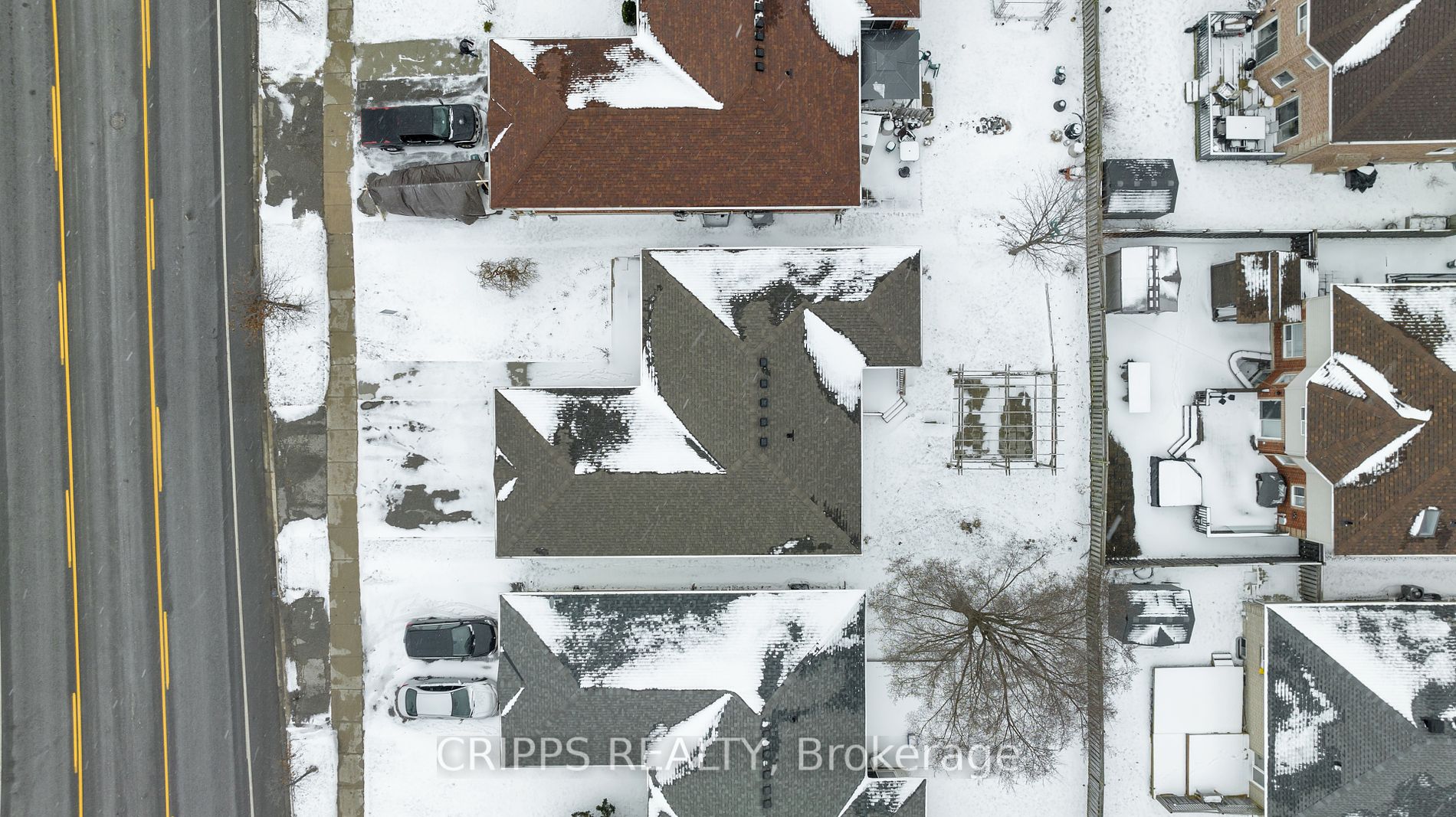 369 Georgian Dr
