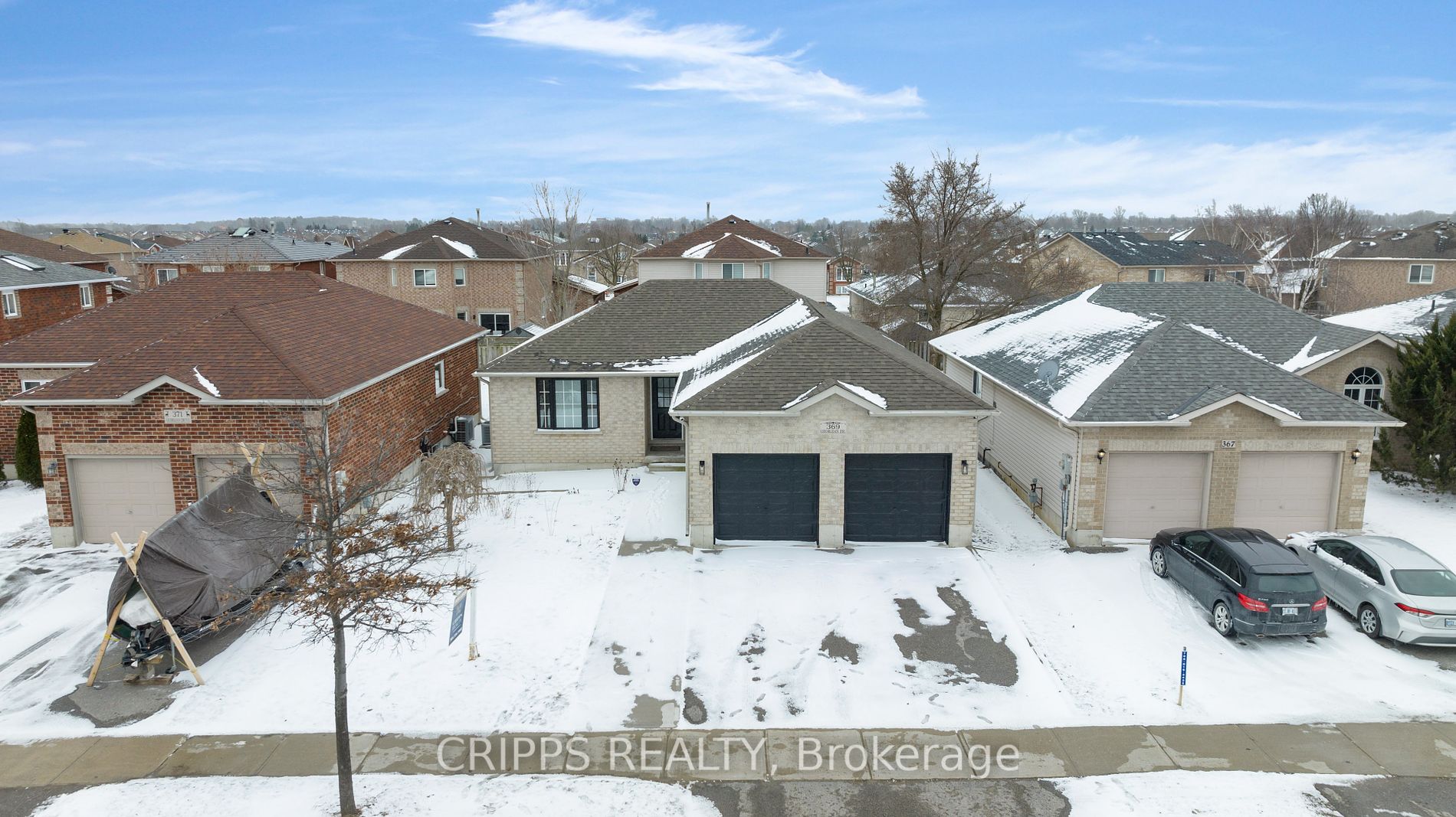 369 Georgian Dr