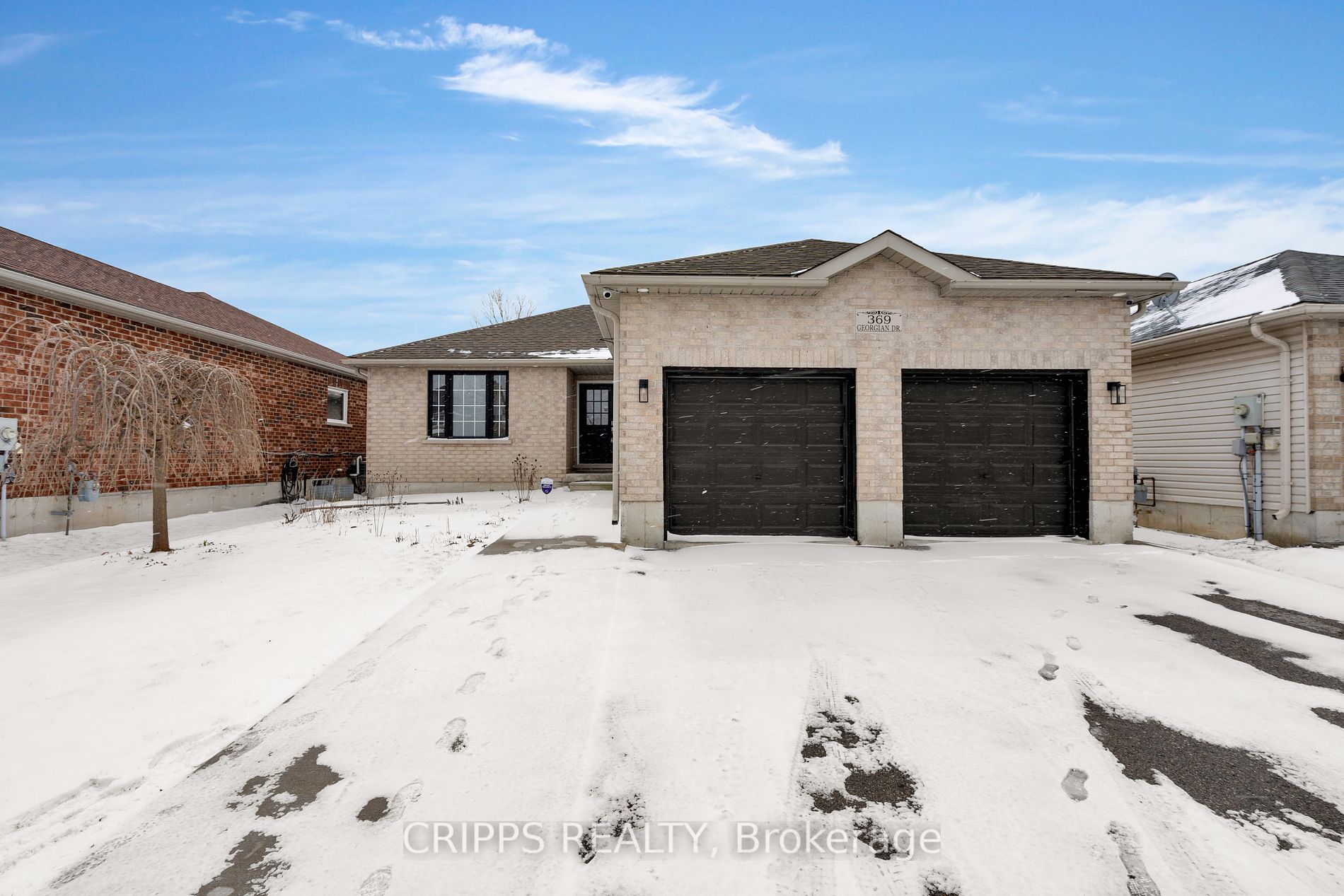 369 Georgian Dr
