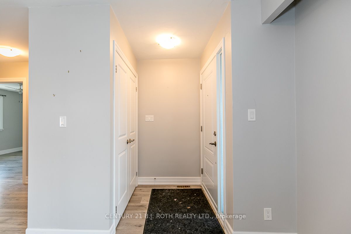 101 Peel St
