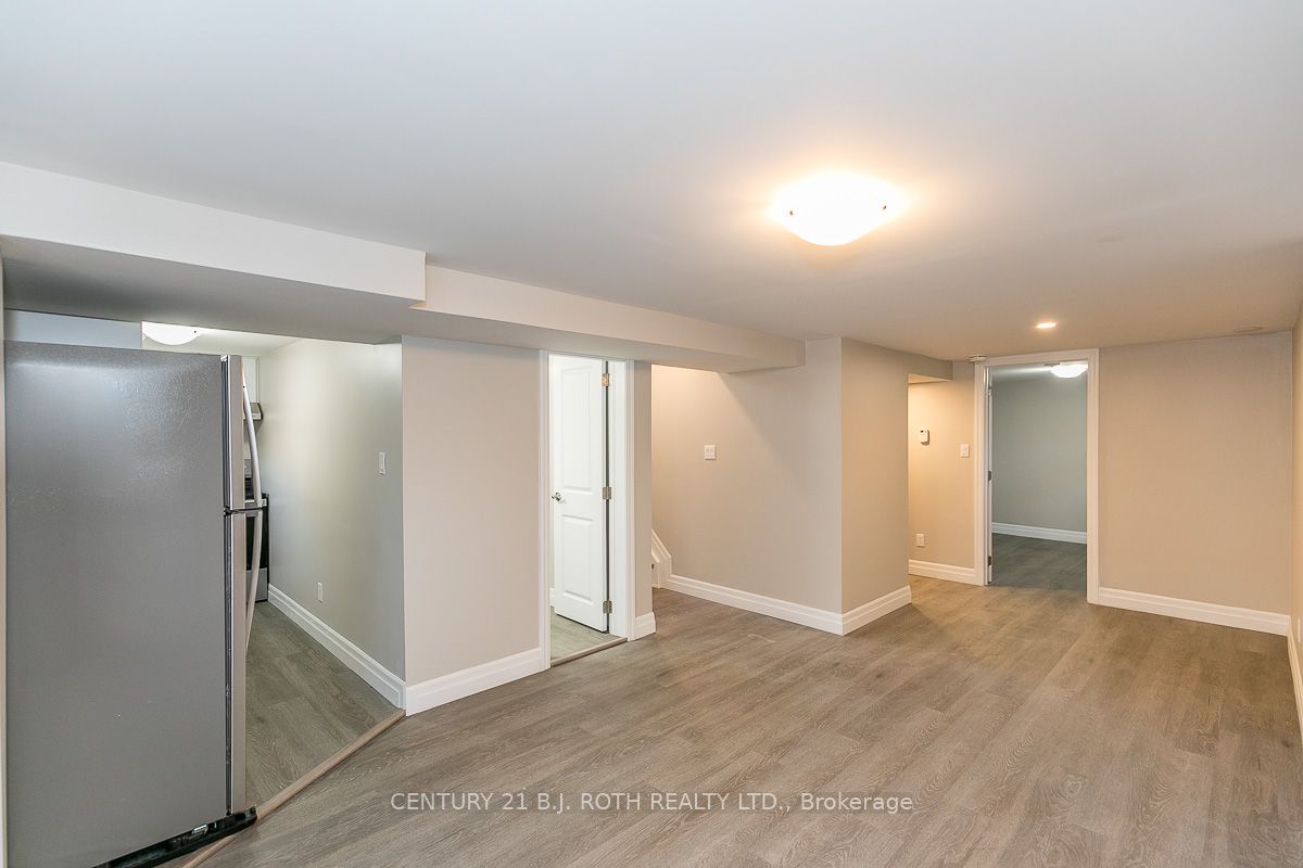 101 Peel St
