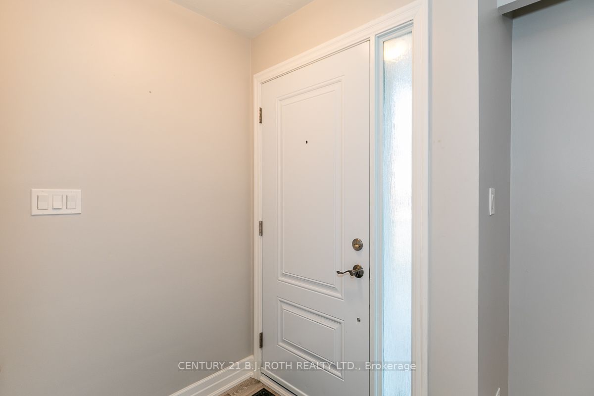 101 Peel St