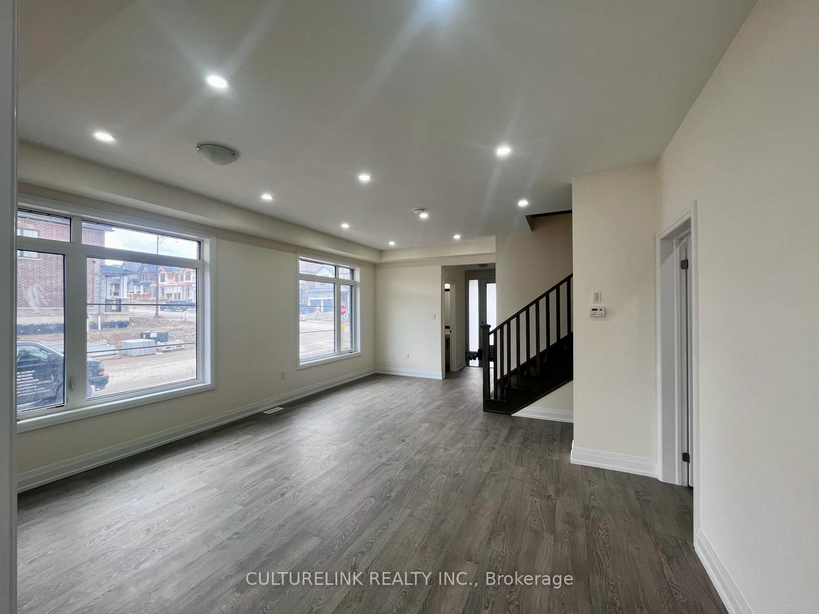 24 Daffodil Road
