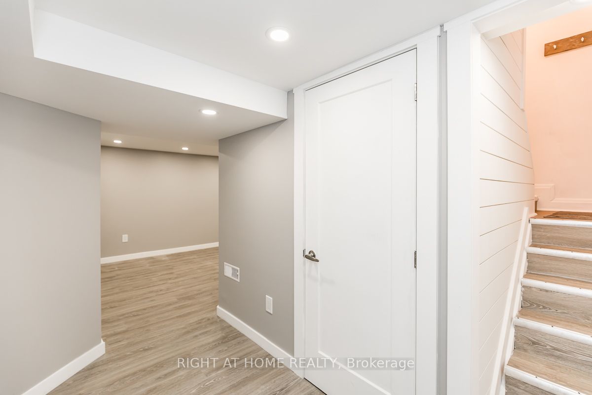 75 Mckenzie St, #Lower