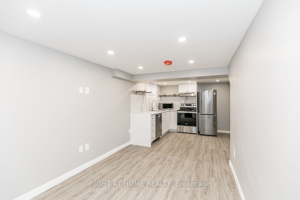 75 Mckenzie St, #Lower