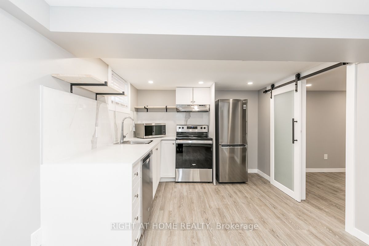 75 Mckenzie St, #Lower