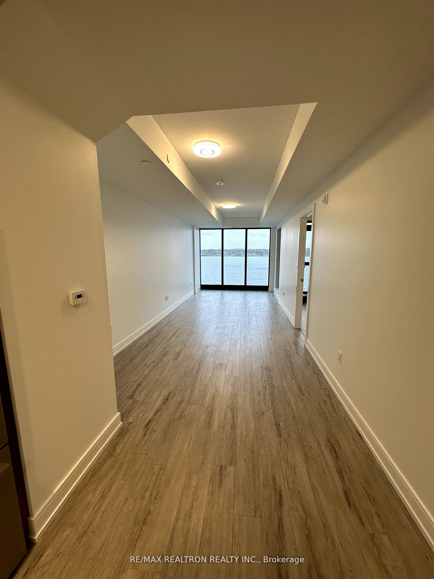 185 Dunlop Street E #708