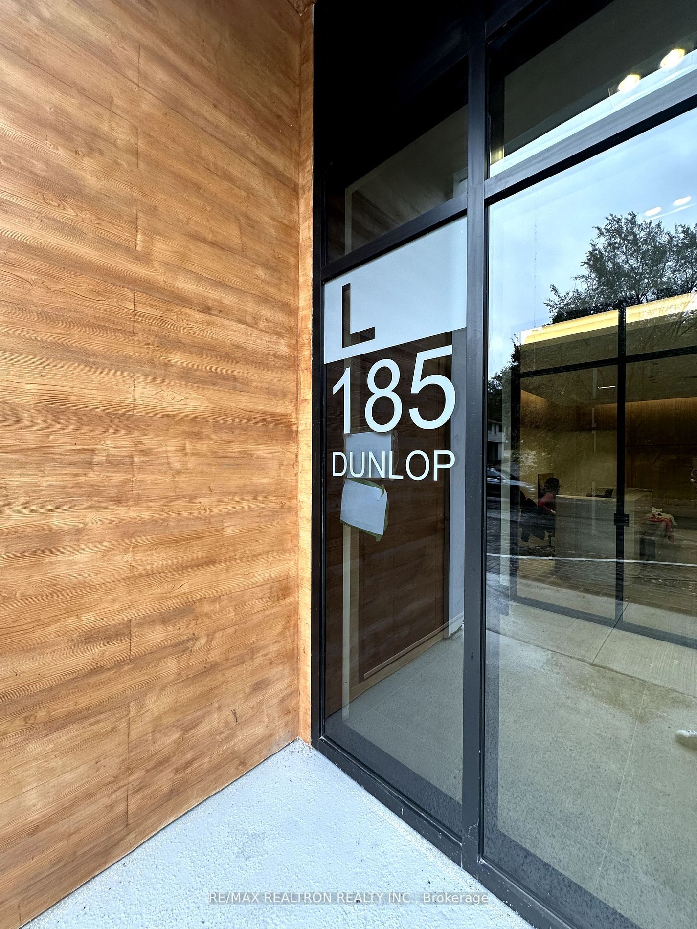 185 Dunlop Street E #708