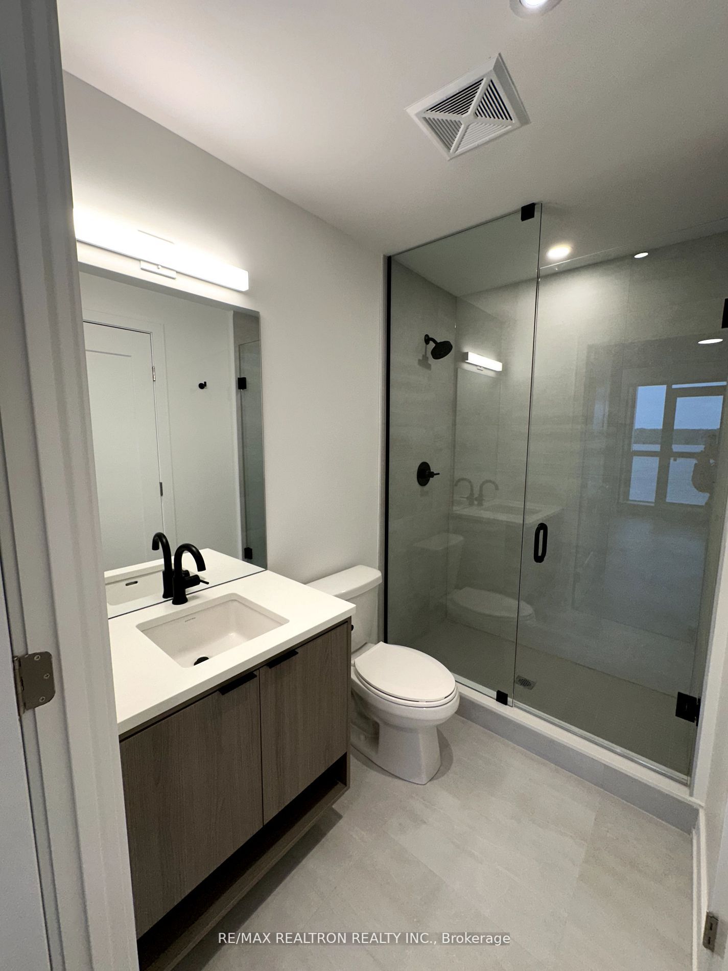 185 Dunlop Street E #708