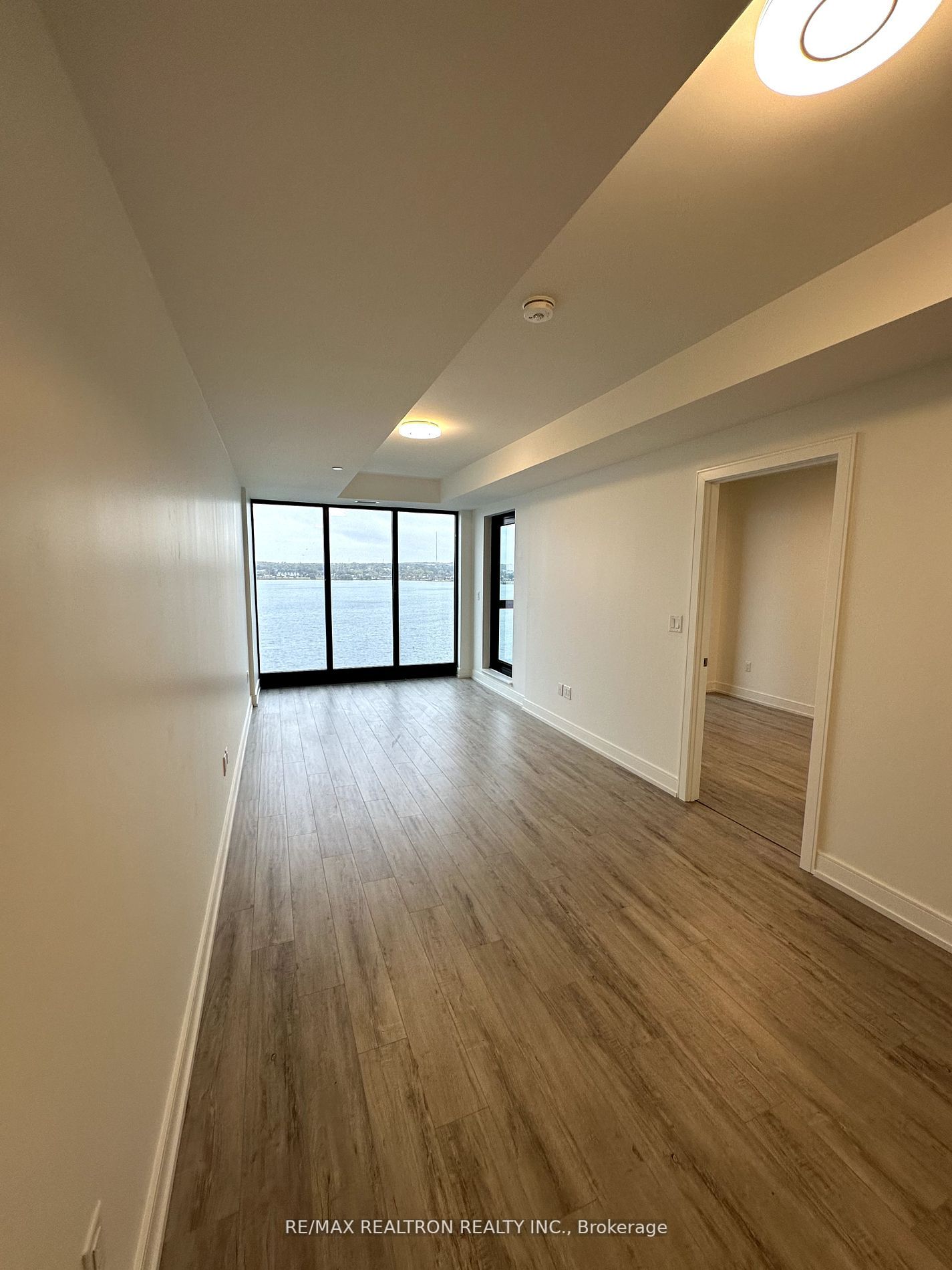 185 Dunlop Street E #708
