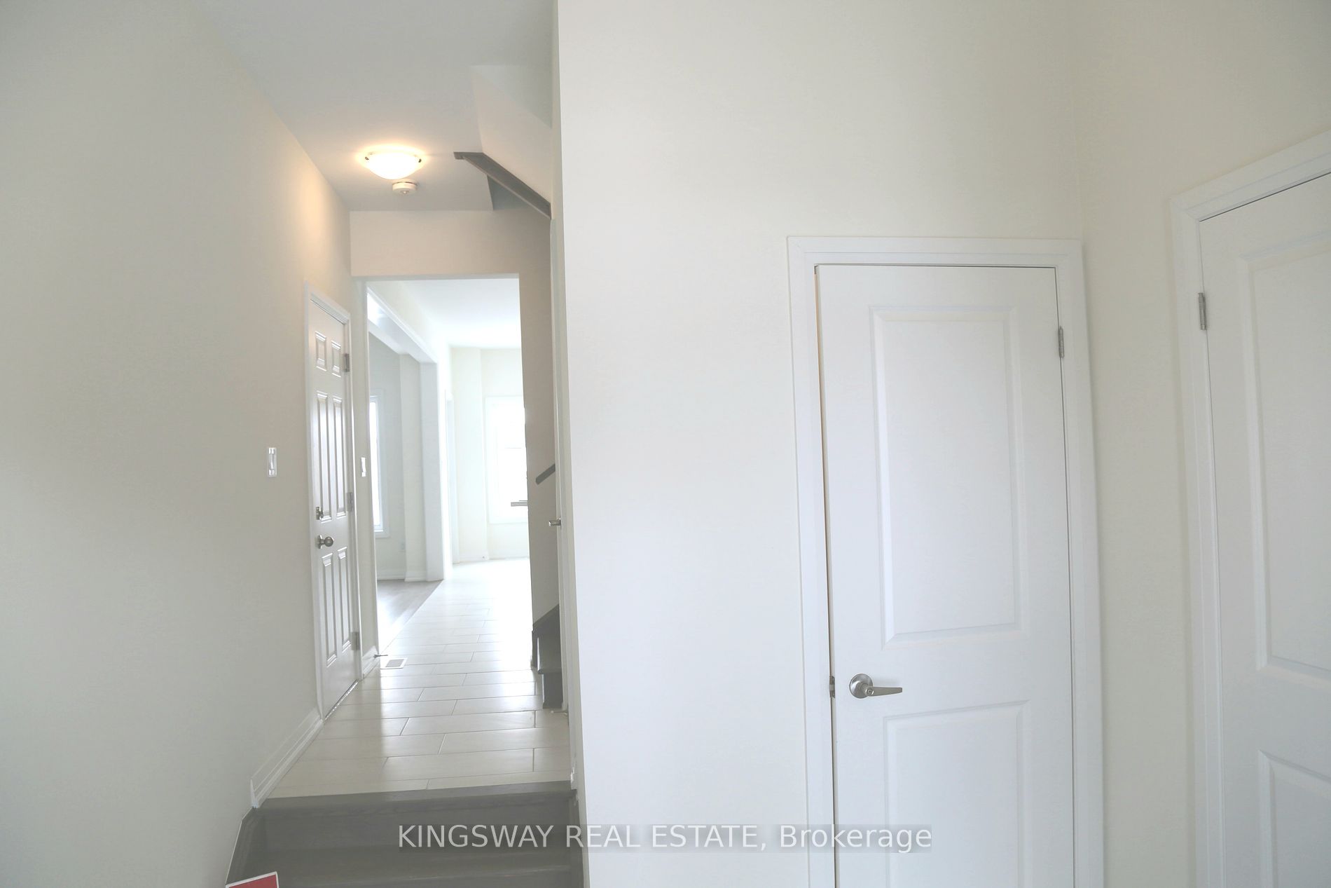 204 Rosanne Circle