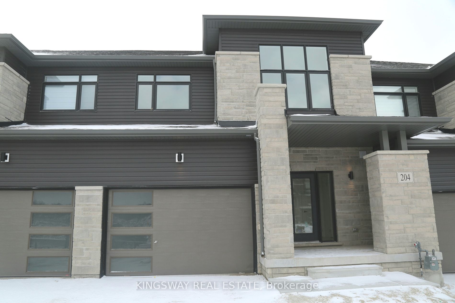 204 Rosanne Circle