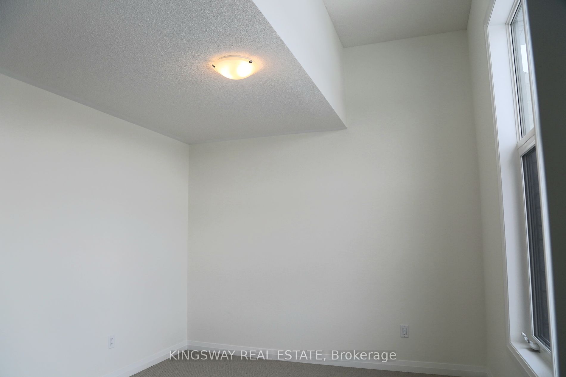 204 Rosanne Circle