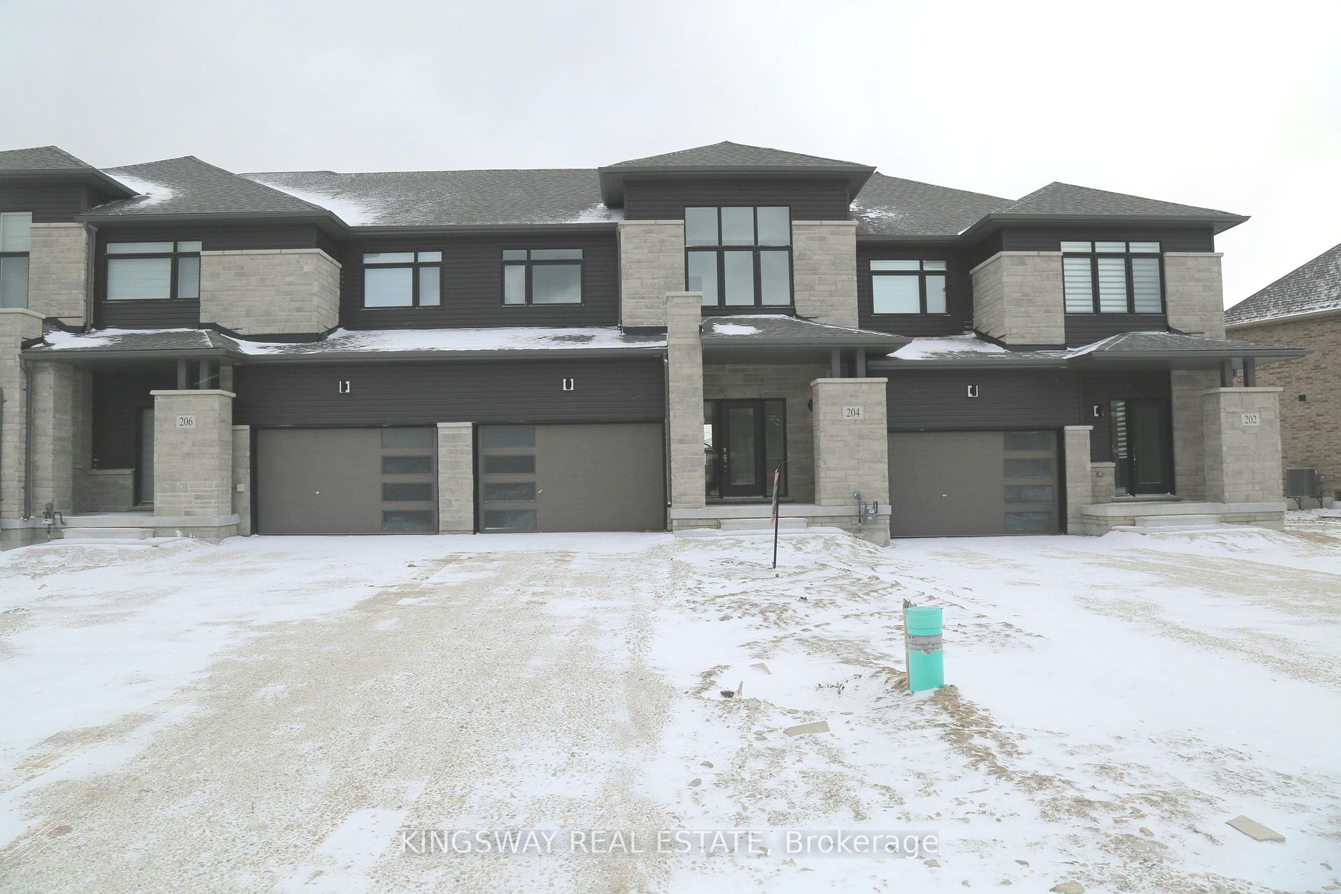 204 Rosanne Circle
