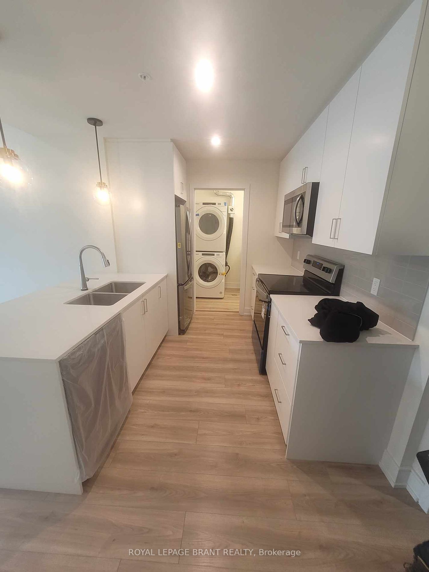 121 Mary Street #316