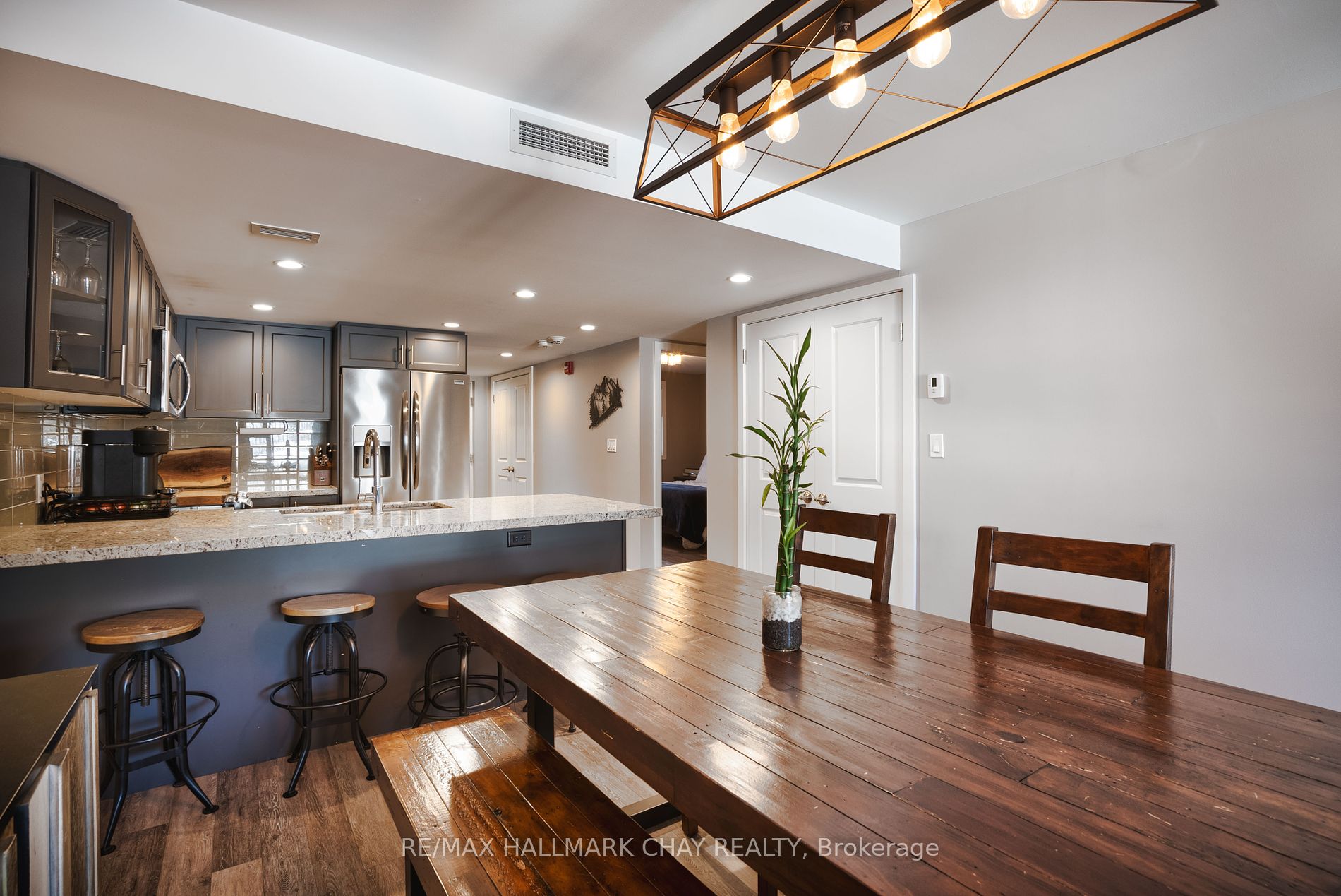 80 HORSESHOE Boulevard, #305