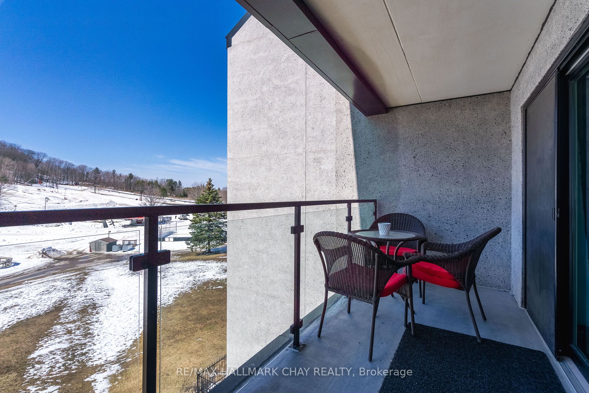 80 HORSESHOE Boulevard, #305