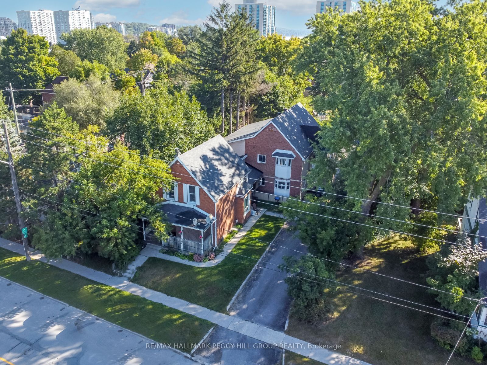 81 Innisfil Street