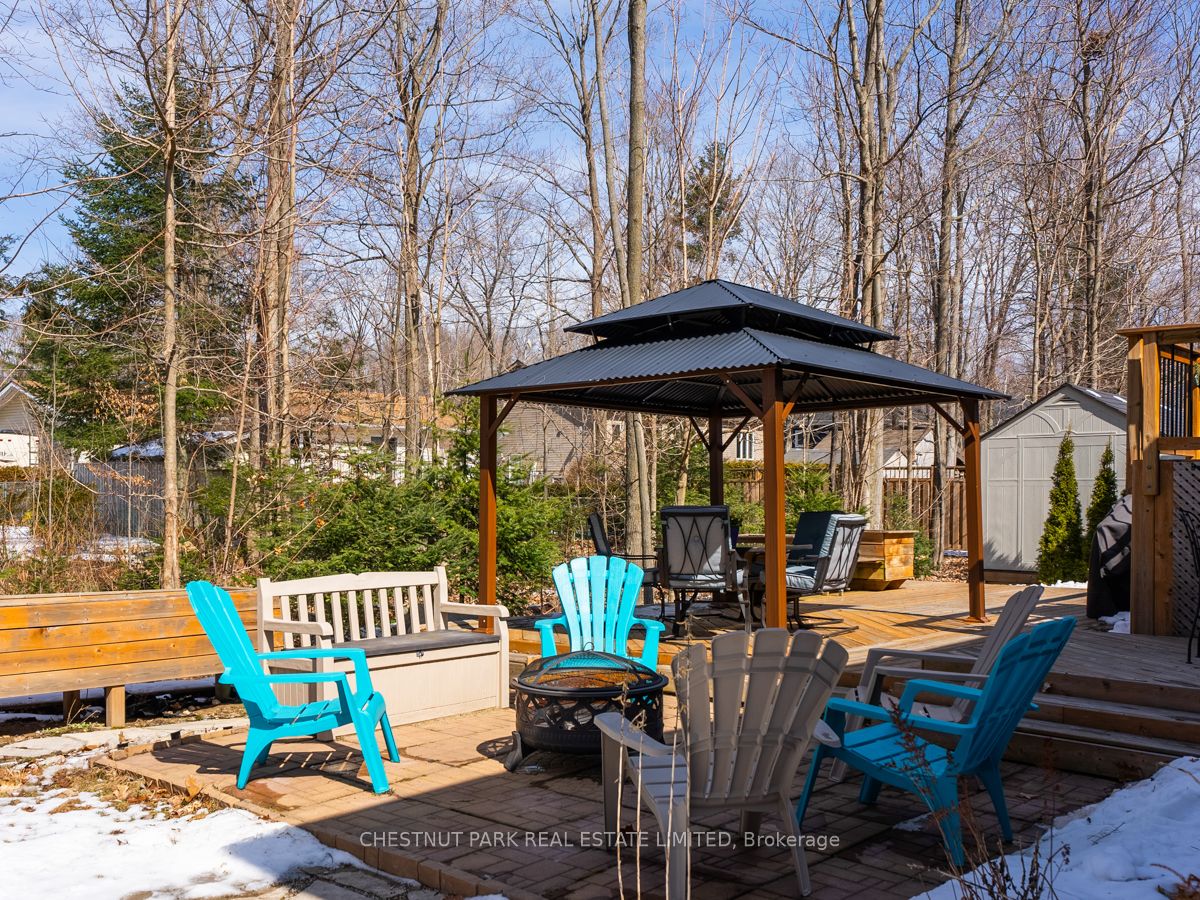 32 Pinecone Avenue