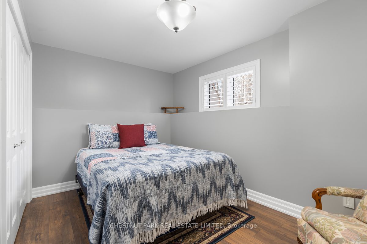 32 Pinecone Avenue