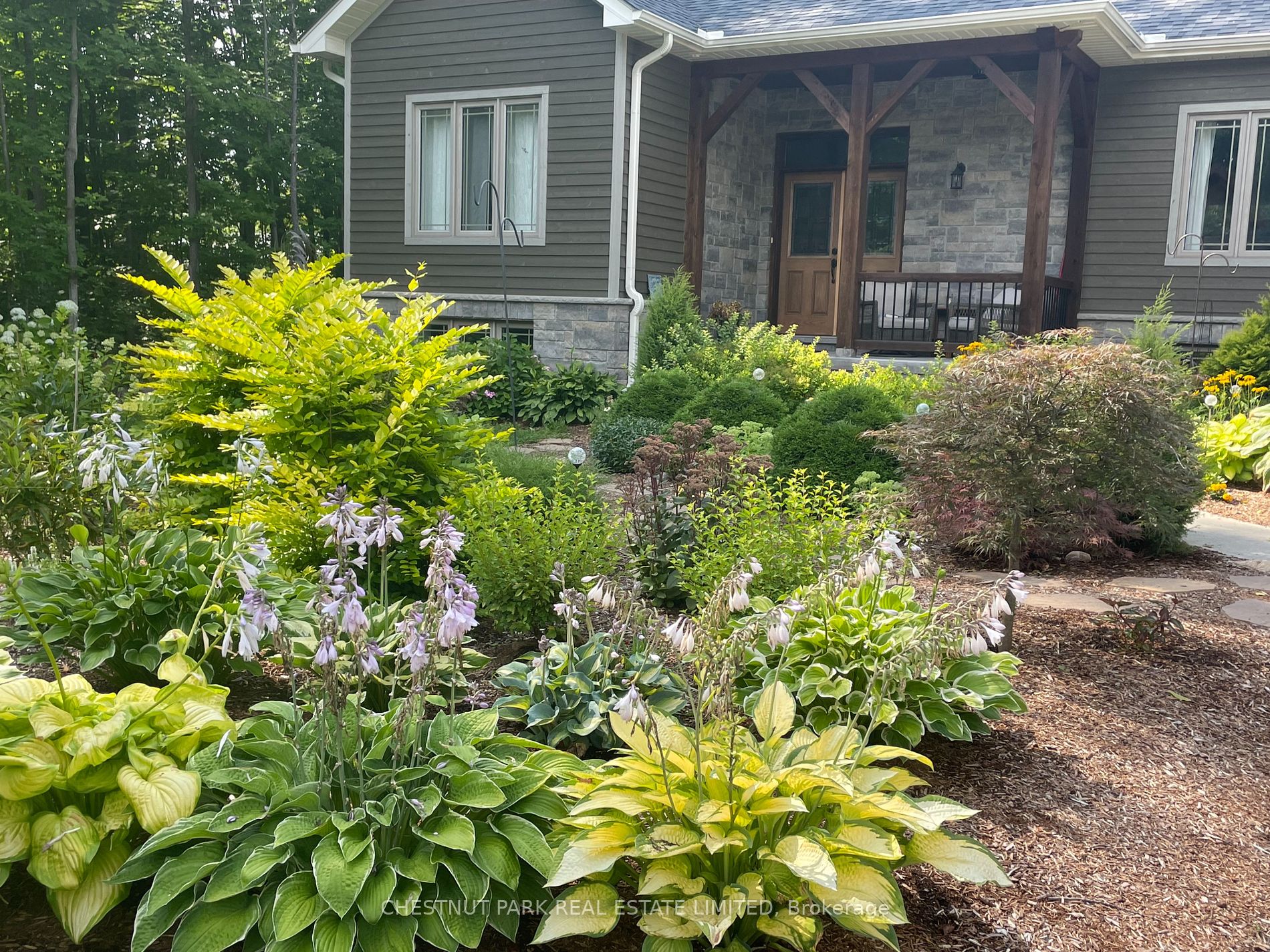 32 Pinecone Avenue