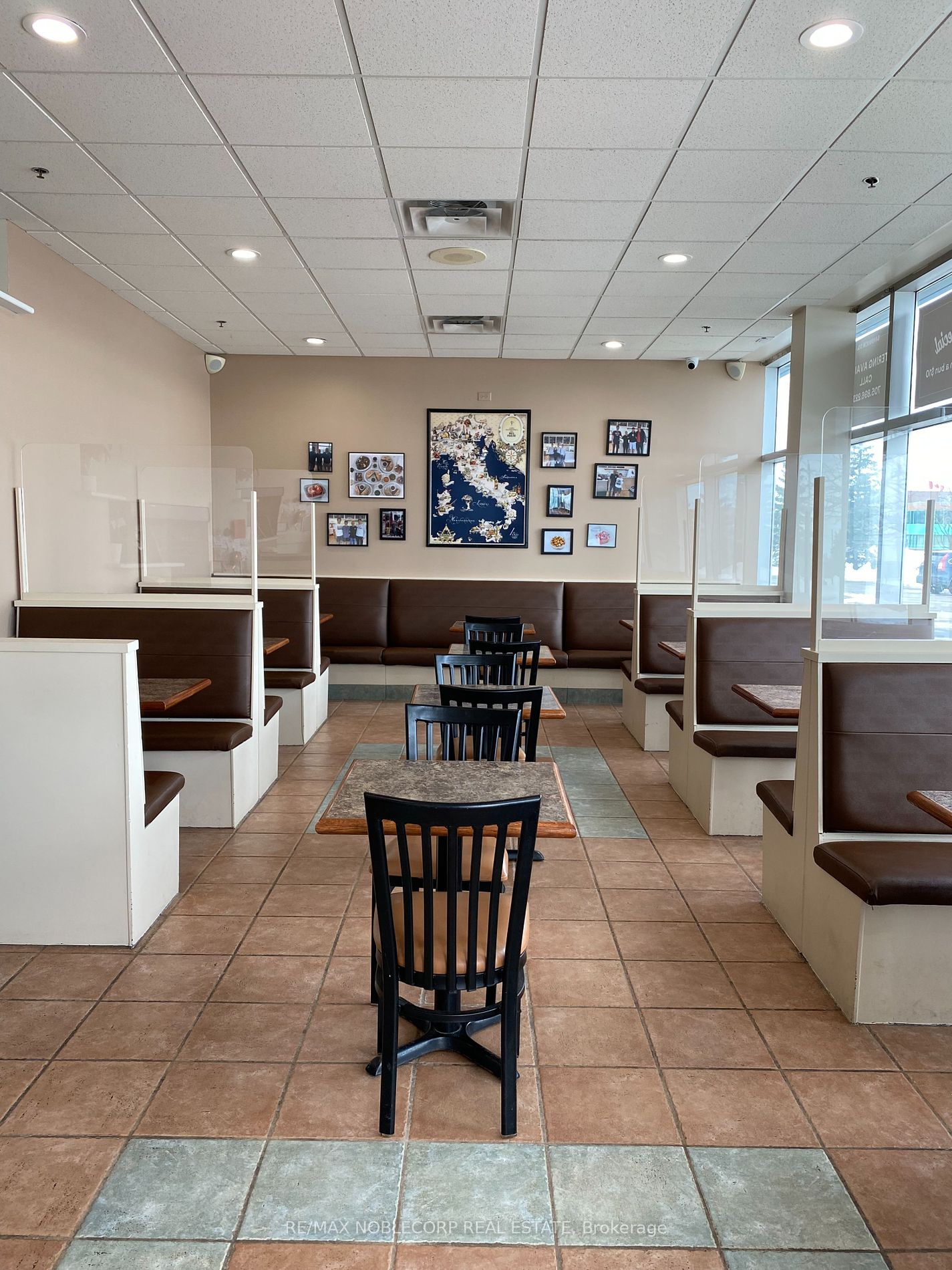 131 Saunders Rd, #1