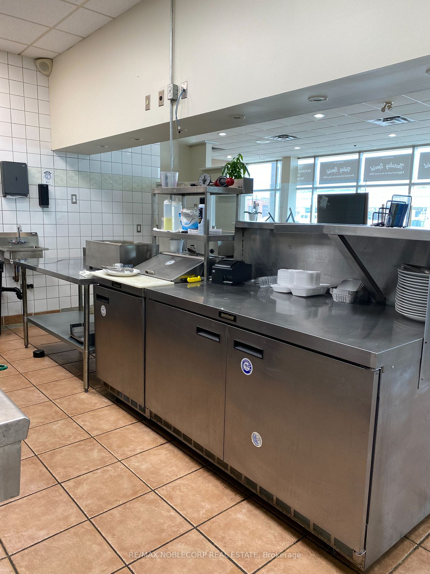 131 Saunders Rd, #1