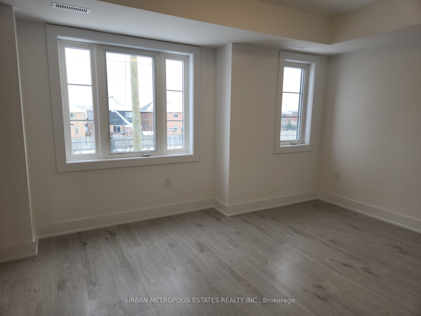 53 Pumpkin Corner Crescent, #Unit #4