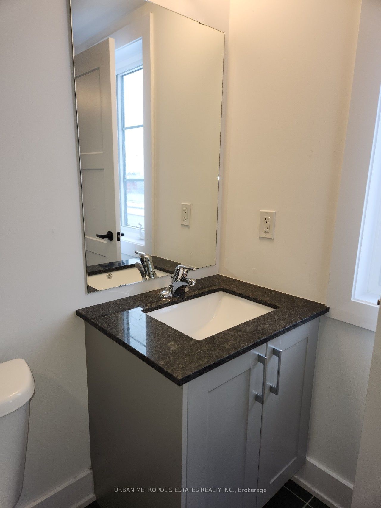 53 Pumpkin Corner Crescent, #Unit #4