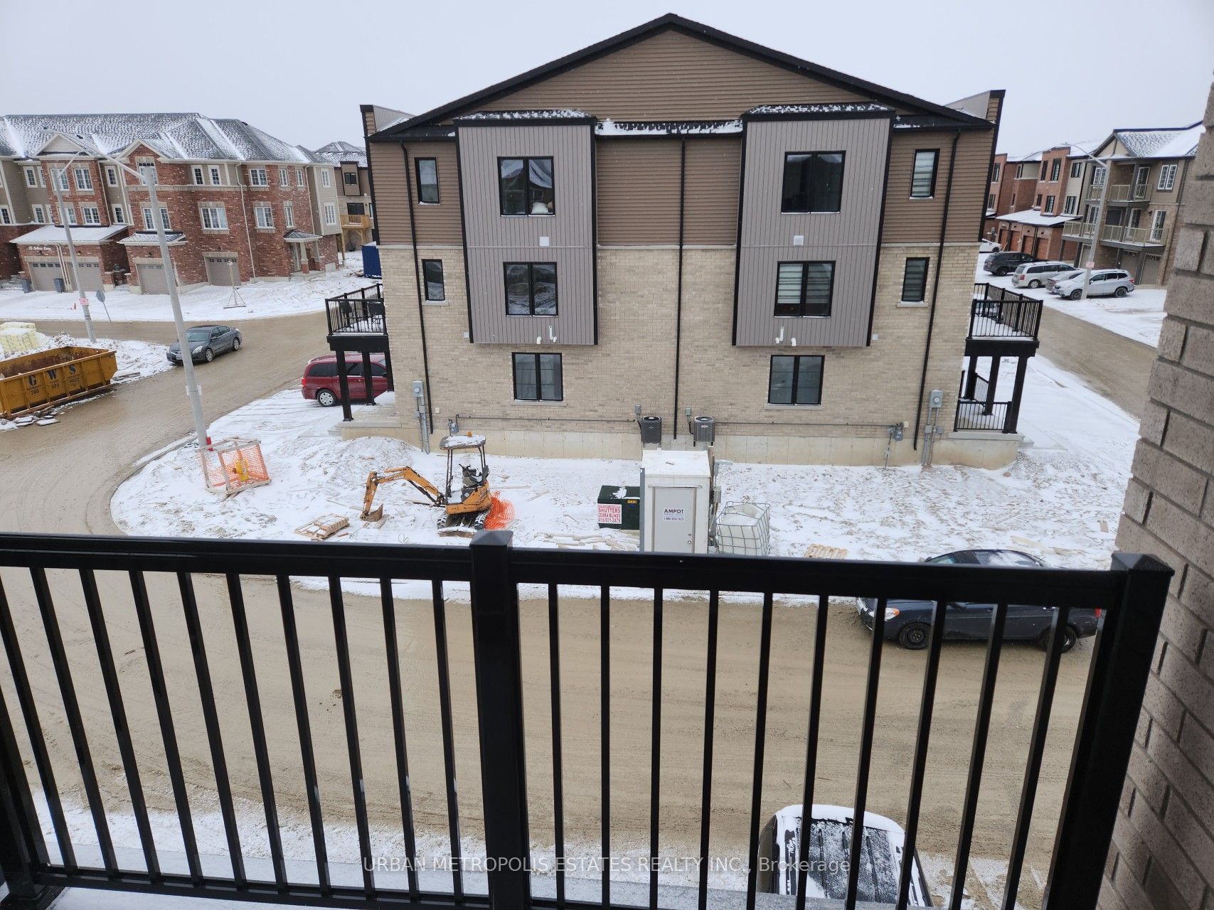 53 Pumpkin Corner Crescent, #Unit #4
