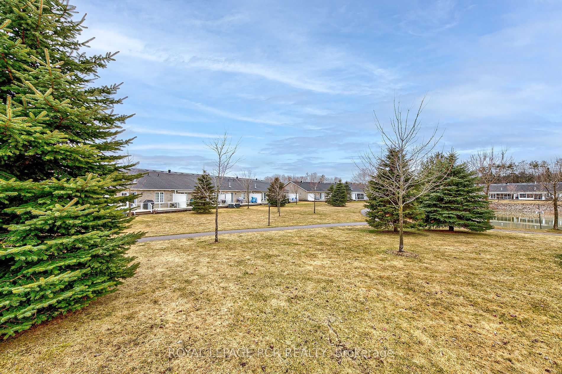 82 Greenway Drive