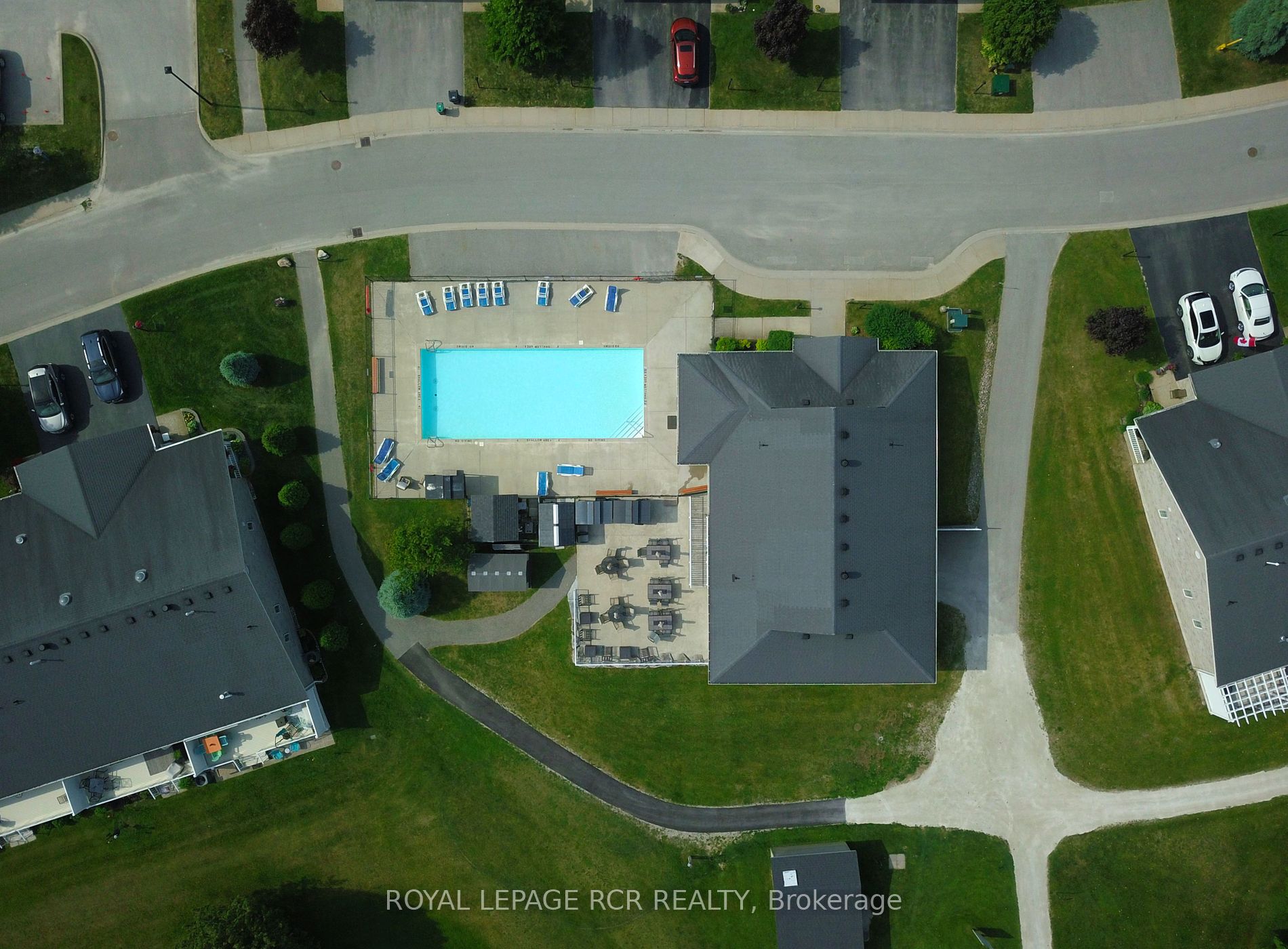 82 Greenway Drive