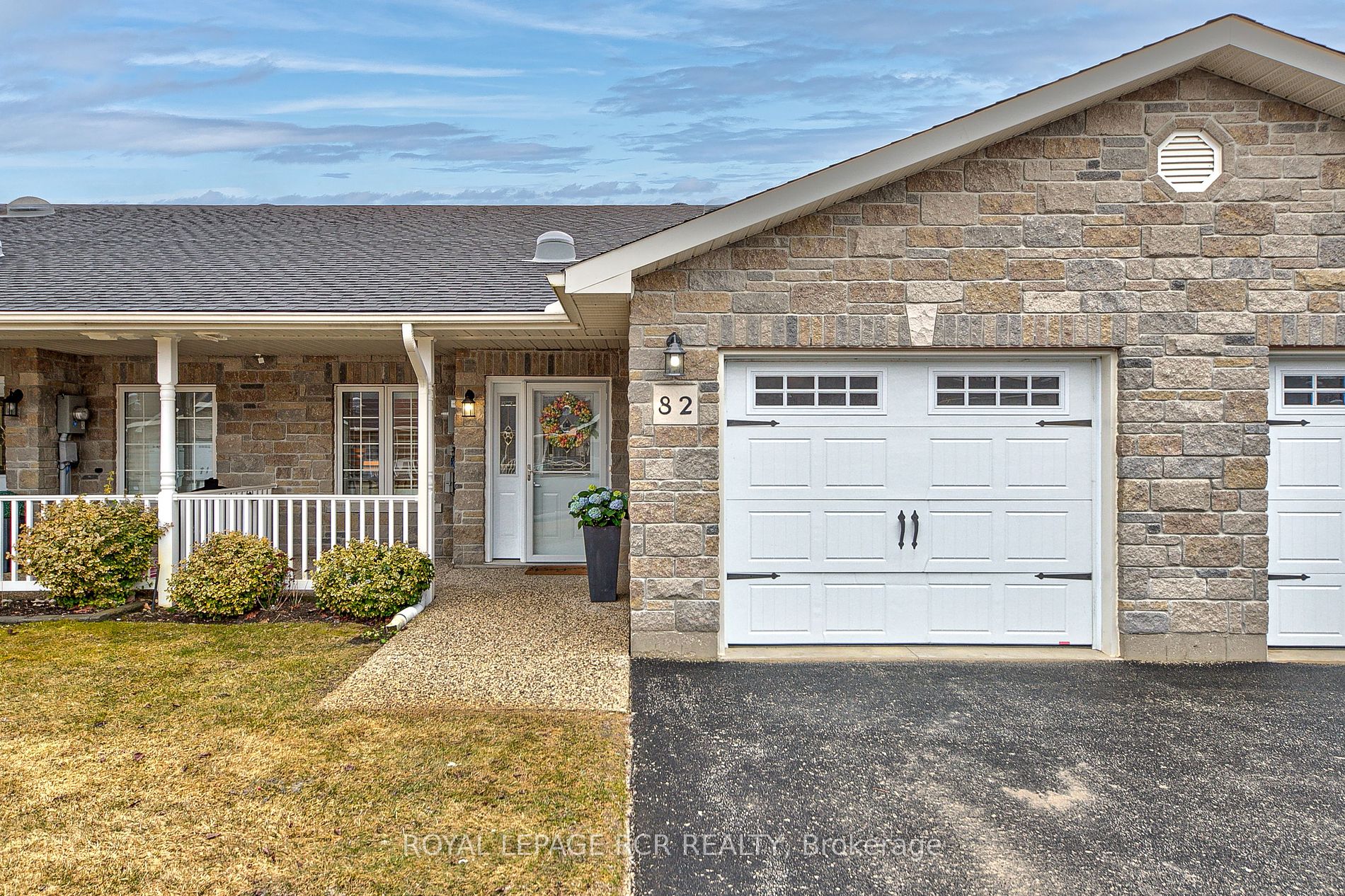 82 Greenway Drive