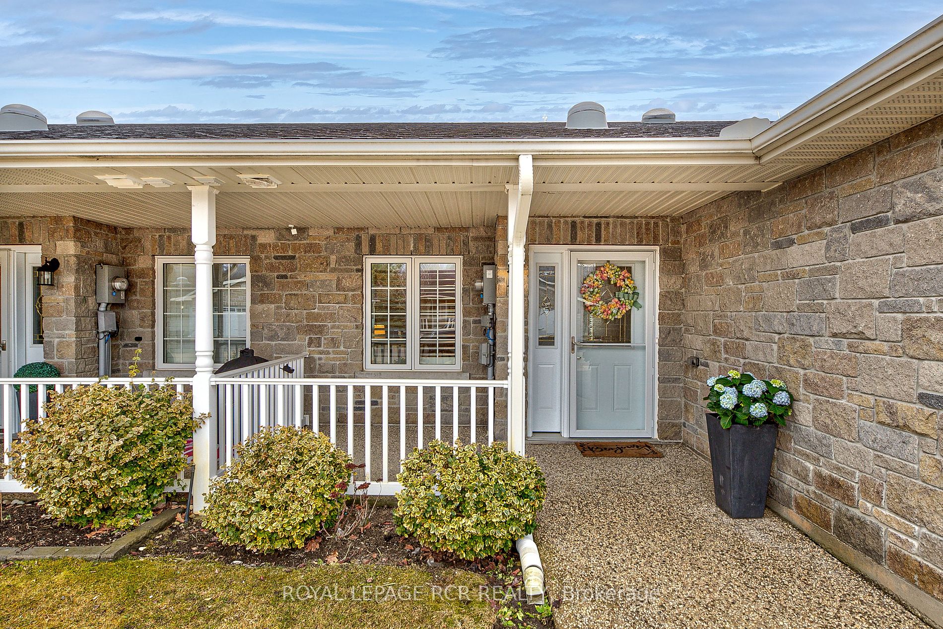 82 Greenway Drive