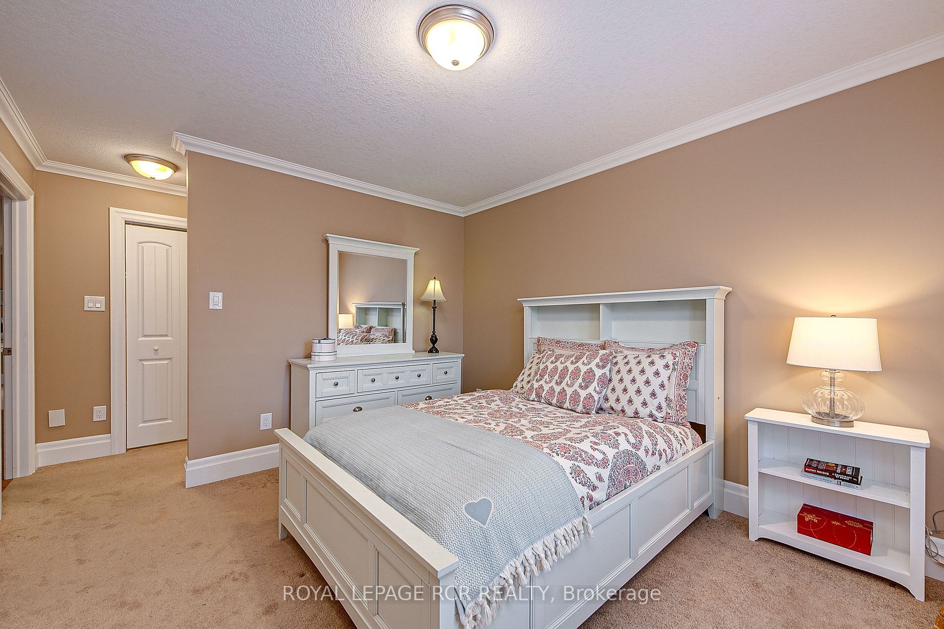 82 Greenway Drive