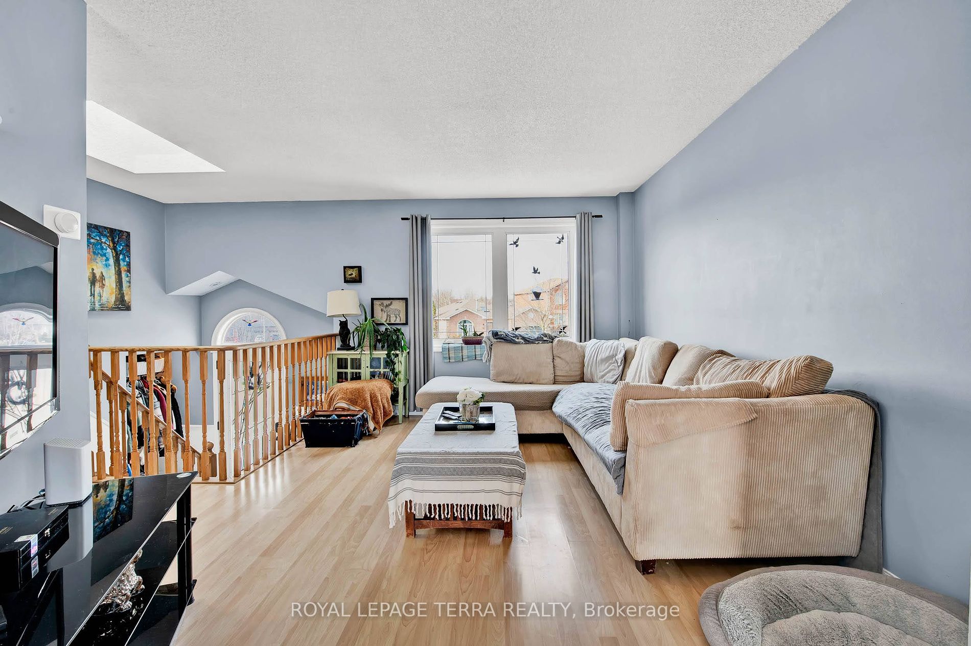 9 Waddington Crescent